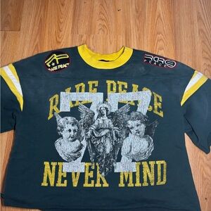 Black and Yellow cropped Graphic Tee